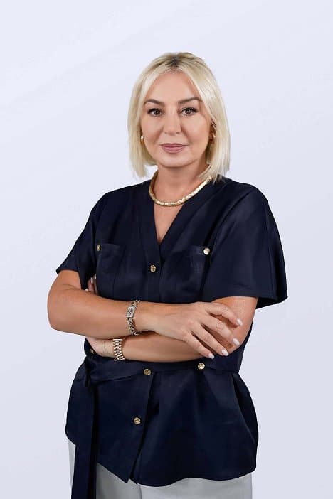 Gülenay Kalkan, actriz turca que interpreta a Sevim Tecer en El secreto y fue Feride en Pecado Original