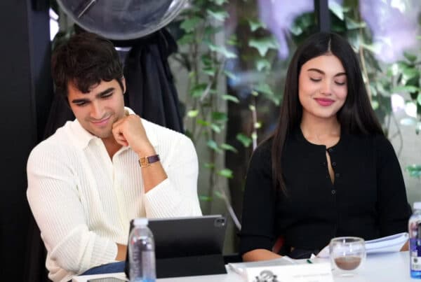 Mert Ramazan Demir y Lizge Cömert, protagonistas de Susuz Yaz