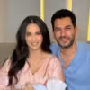 Murat Yildirim, protagonista de El secreto, junto a su esposa y su bebé